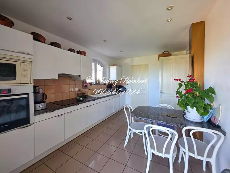 Maison, 132 m²