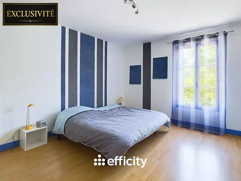 Maison, 295 m²