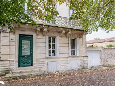 Maison, 242 m²