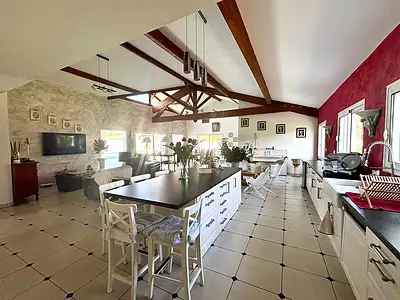 Maison, 270 m²