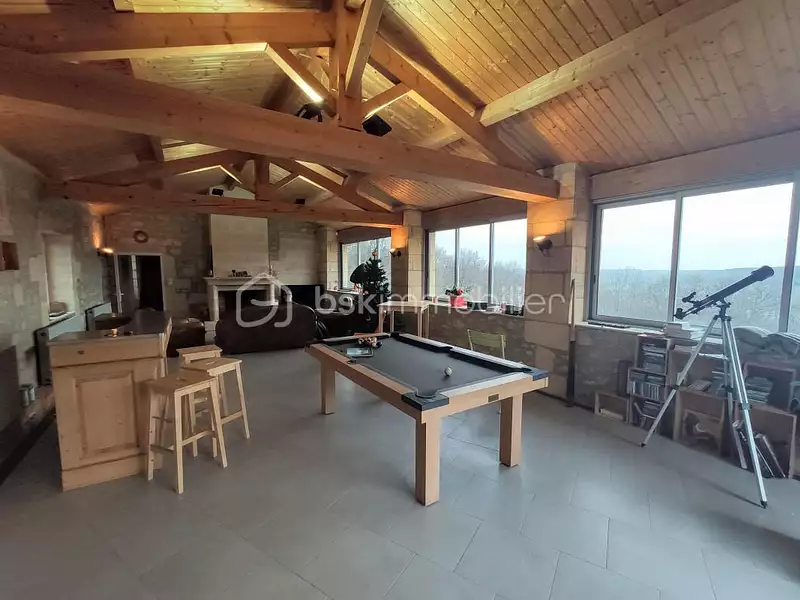 Maison, 230 m²
