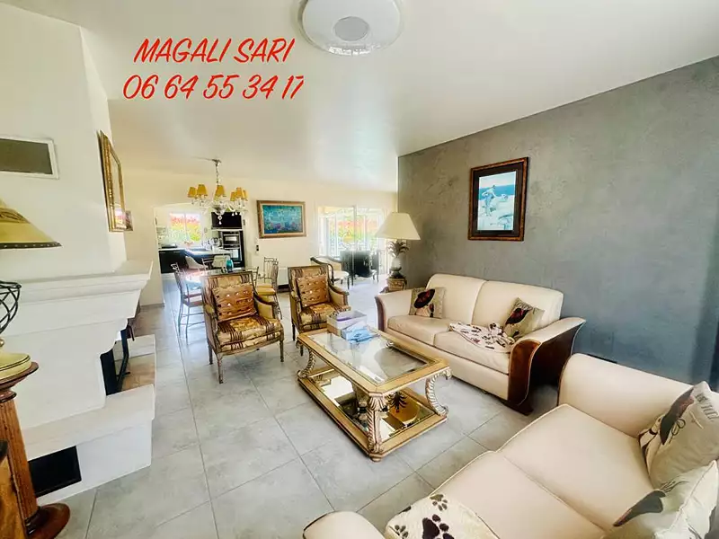 Maison, 158 m²