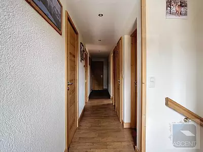 Maison, 252 m²