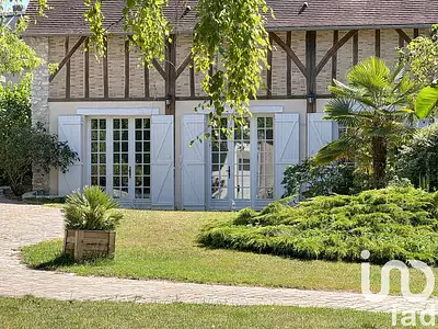 Maison, 570 m²