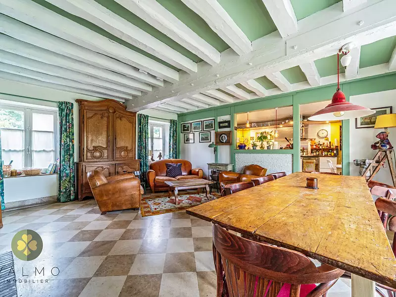Maison, 225 m²