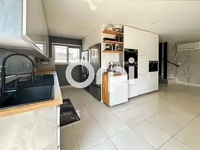 Maison, 140 m²