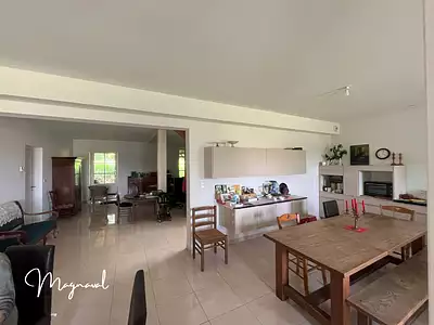 Maison, 217 m²