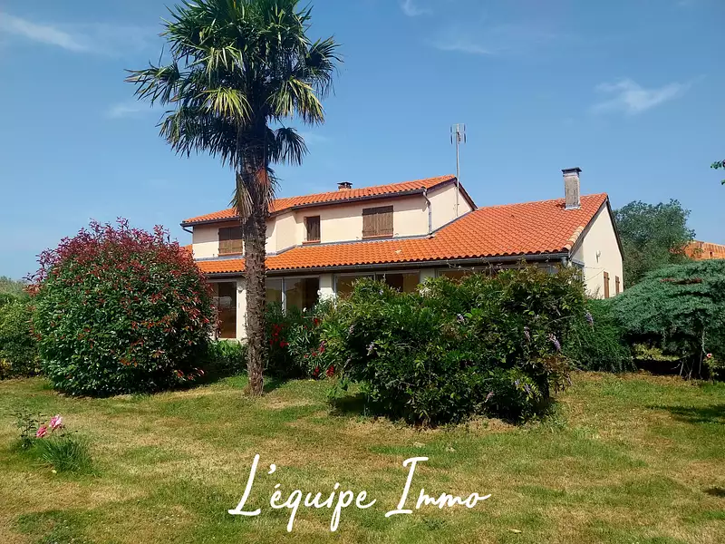 Maison, 192 m²