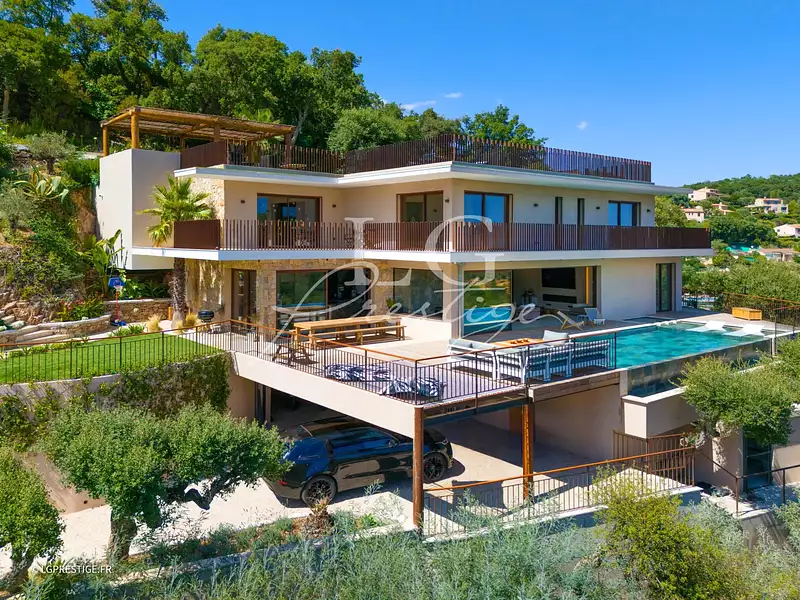 Maison, 318 m²