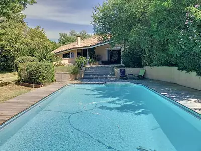 Maison, 197 m²