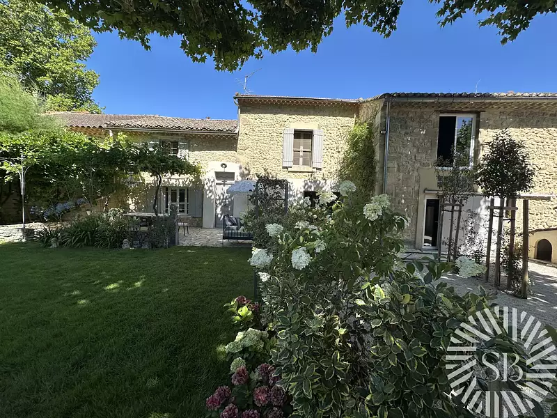 Maison, 190 m²