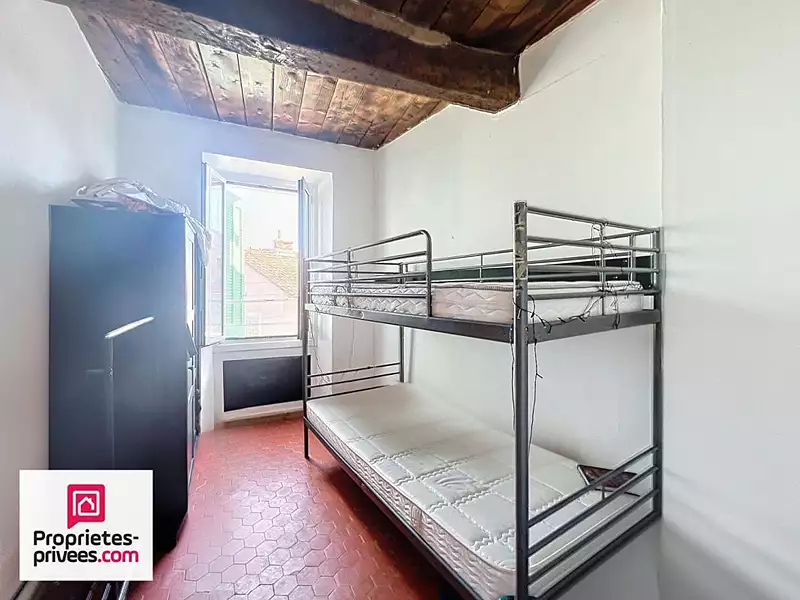 Immeuble, 220 m²