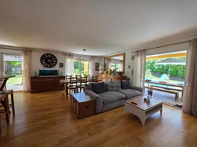 Maison, 215 m²