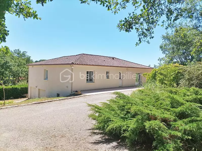 Maison, 132 m²