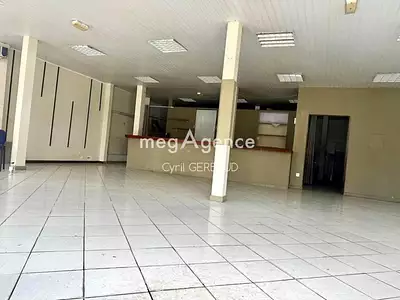 Immeuble, 240 m²