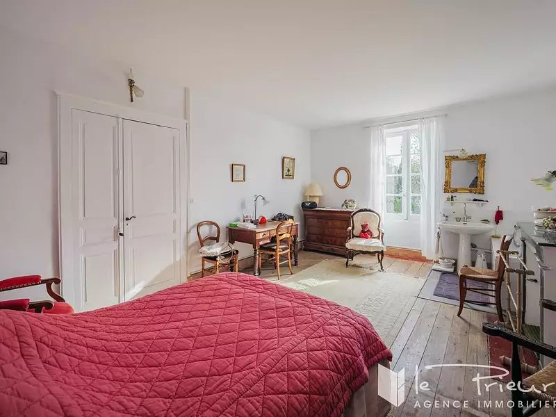 Maison, 340 m²