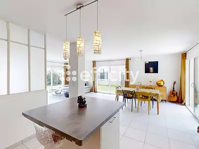 Maison, 117 m²