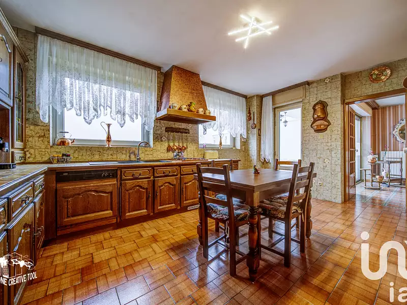 Maison, 180 m²