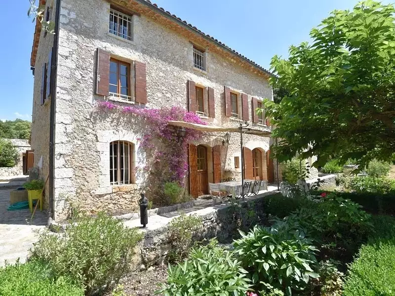 Maison, 180 m²