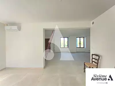 Maison, 113,04 m²