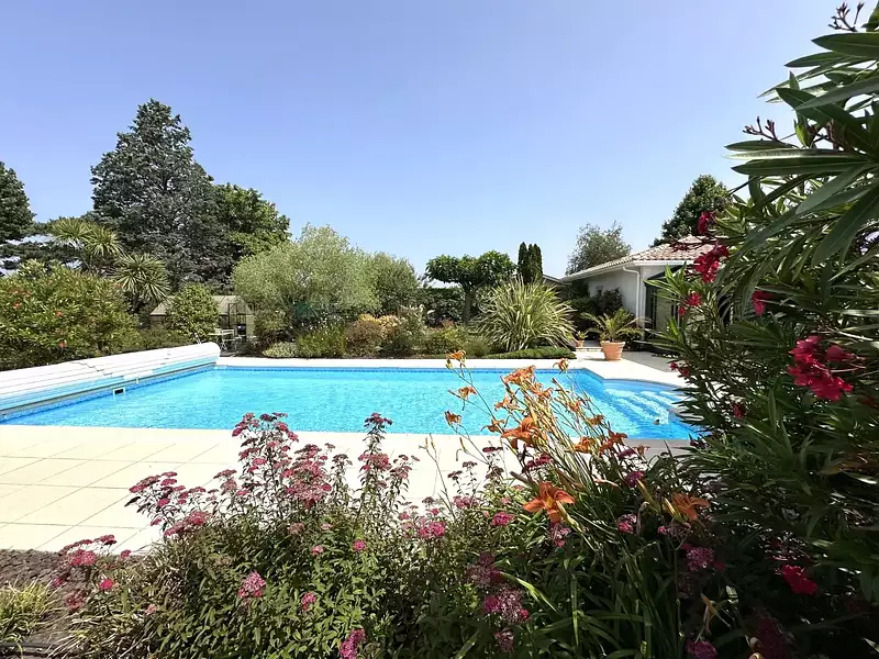 Maison, 165 m²