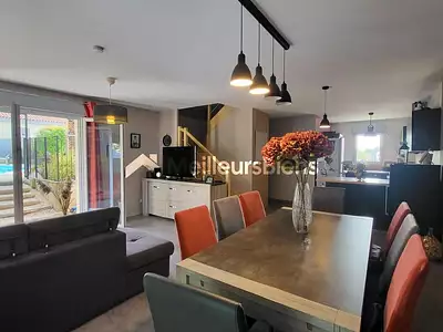 Maison, 115 m²