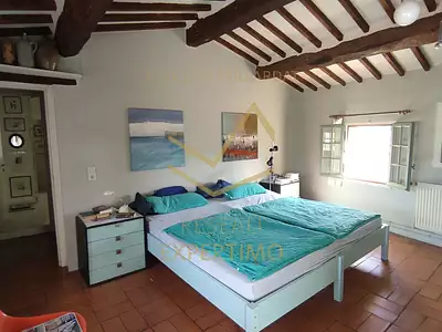 Maison, 221 m²