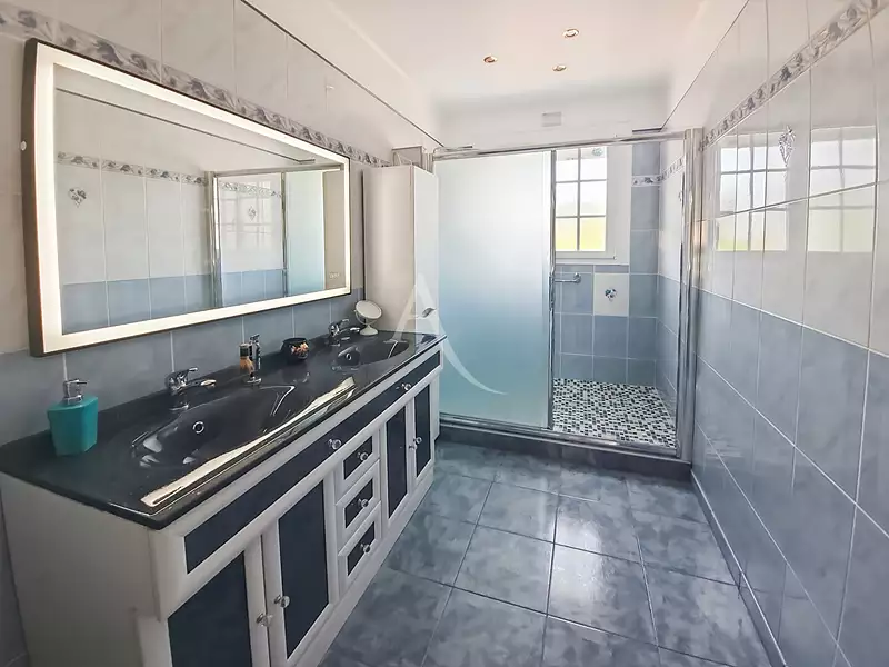 Maison, 118 m²