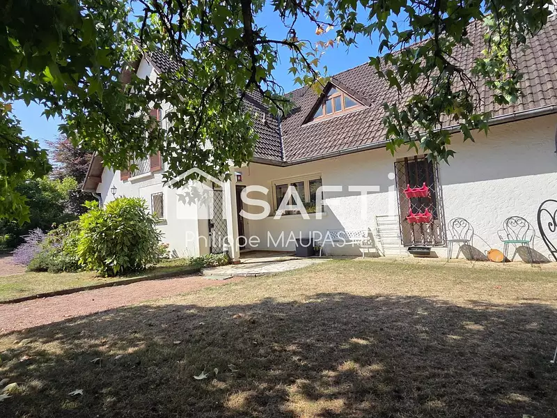 Maison, 180 m²