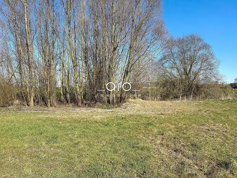 Terrain, 845 m²