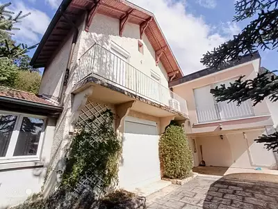 Maison, 240 m²
