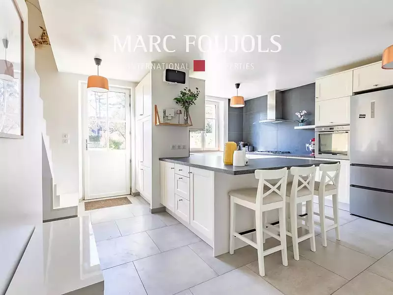 Maison, 200 m²