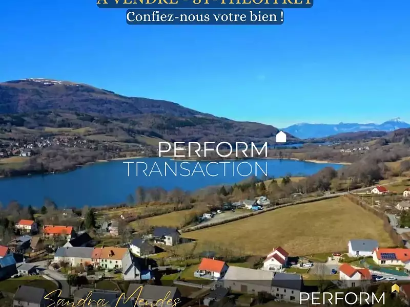 Terrain, 230 m²