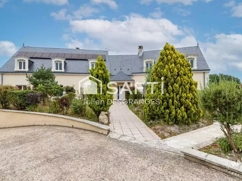 Maison, 355 m²