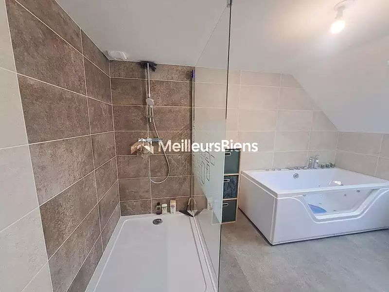 Maison, 178 m²