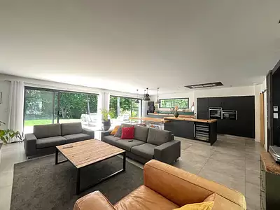 Maison, 169 m²