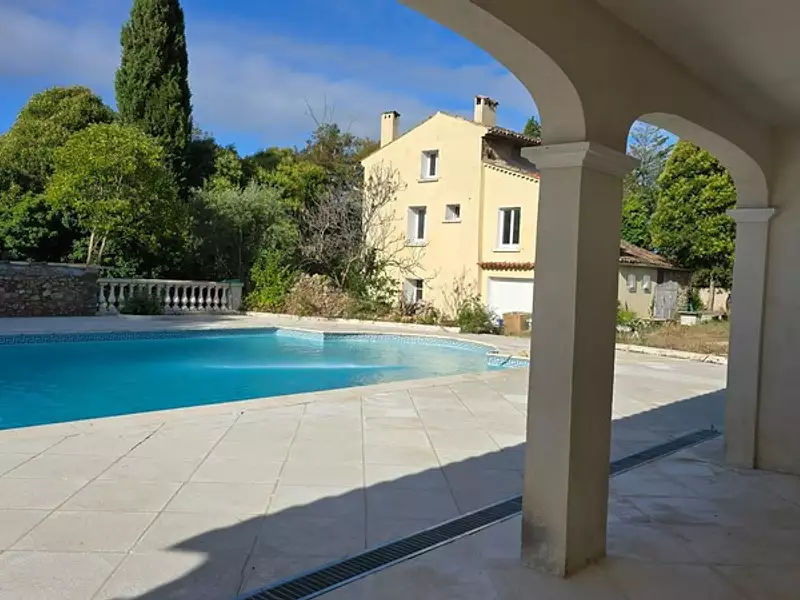 Maison, 294 m²