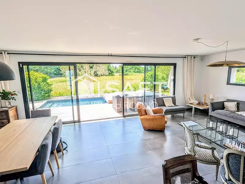 Maison, 152 m²