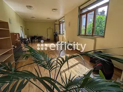 Maison, 242 m²
