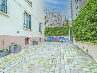 Immeuble, 140 m²