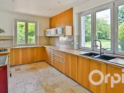 Maison, 231 m²
