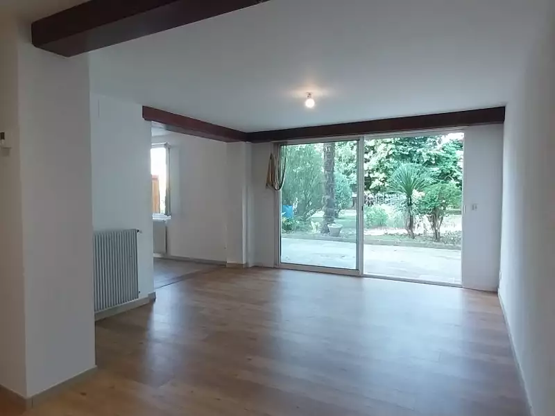 Immeuble, 218 m²