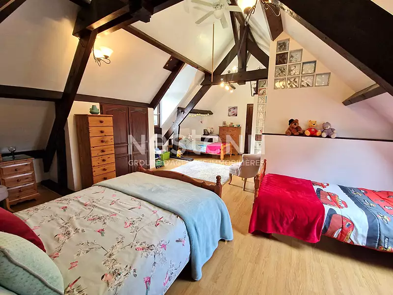 Maison, 250 m²