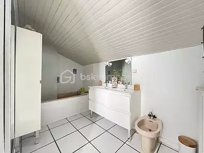 Maison, 277 m²