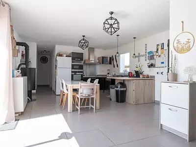 Maison, 99 m²