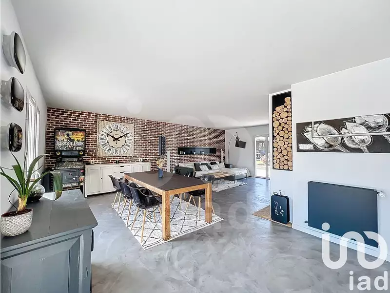 Maison, 256 m²