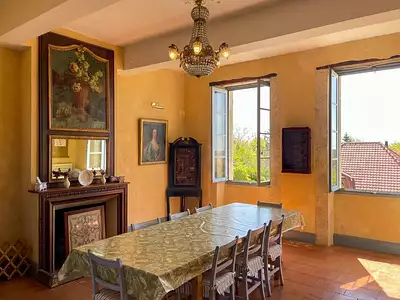 Maison, 594 m²