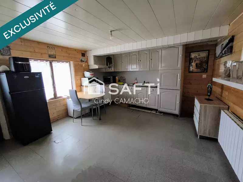 Immeuble, 310 m²