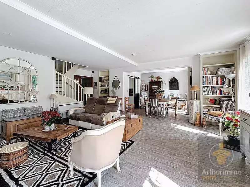 Maison, 174 m²