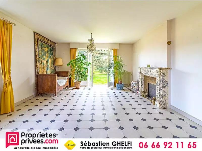 Maison, 198 m²